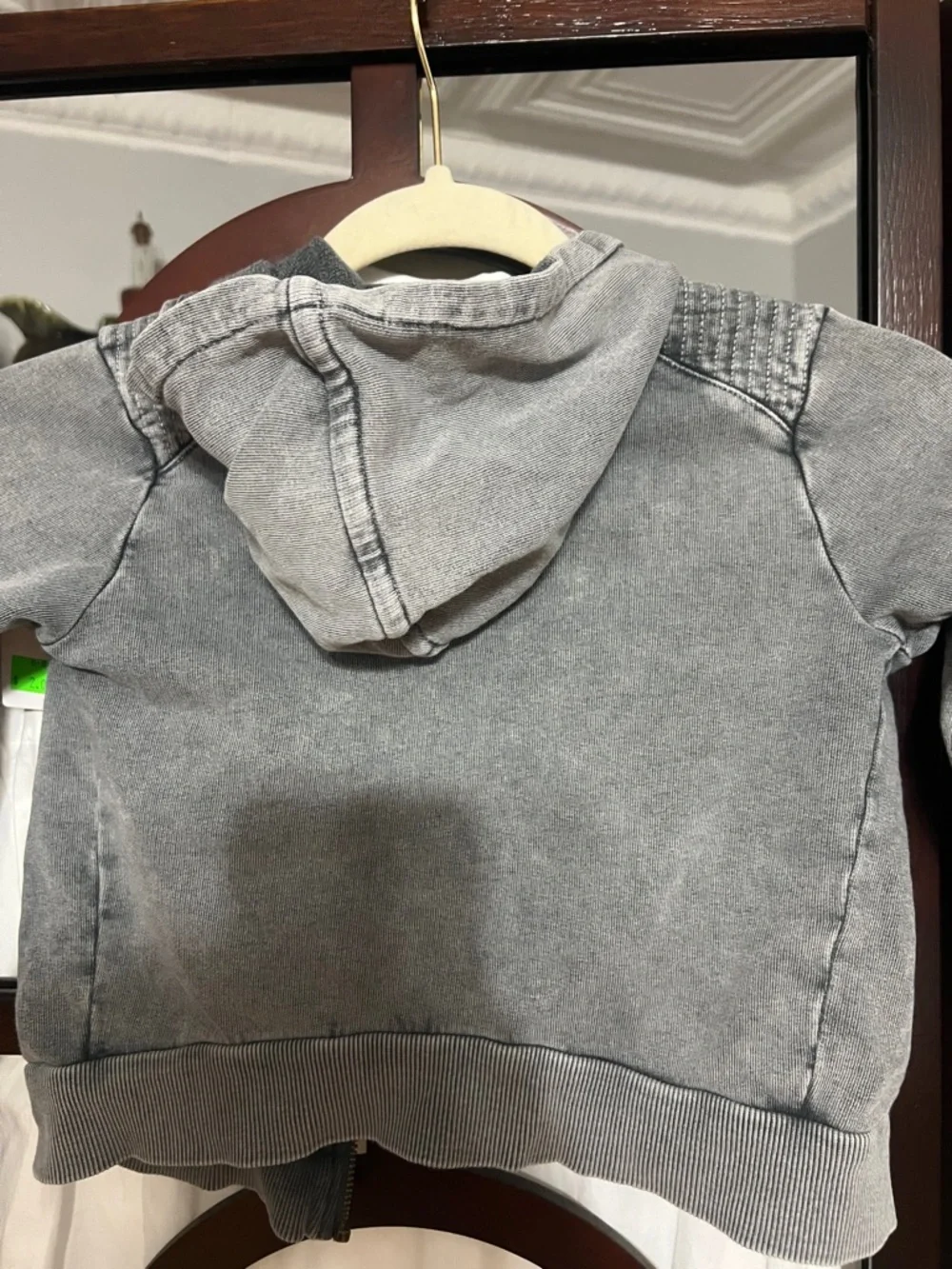 Zara Gray kid’s Hoodie - 2/3 Years